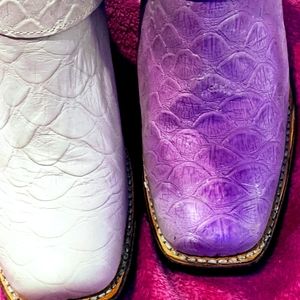 Freebird UV Color Changing Boots